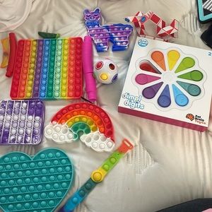 This are fidget toys the Dimpl Digits is brand new and the original price is $20